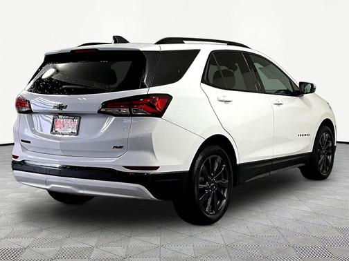 Summit White 2022 Chevrolet Equinox FWD RS