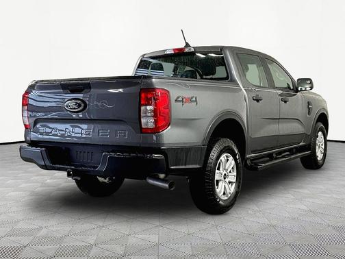 CARBONIZED GRAY METALLIC 2024 Ford Ranger XL