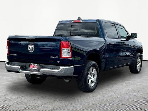 Patriot Blue Pearlcoat 2023 RAM 1500 Big Horn/Lone Star