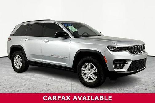 Silver Zynith 2024 Jeep Grand Cherokee Laredo