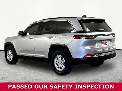 Silver Zynith 2024 Jeep Grand Cherokee Laredo
