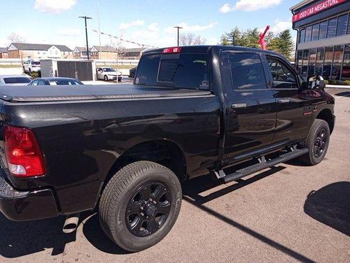 Brilliant Black Crystal Pearlcoat 2016 RAM 2500 Big Horn