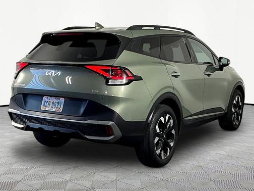 Jungle Green 2023 Kia Sportage X-Line