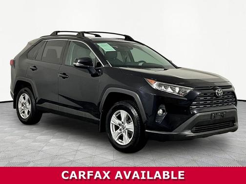 Midnight Black Metallic 2019 Toyota RAV4 XLE