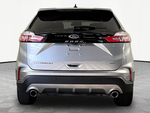ICONIC SILVER 2024 Ford Edge Titanium