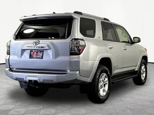 Classic Silver Metallic 2024 Toyota 4Runner SR5 Premium