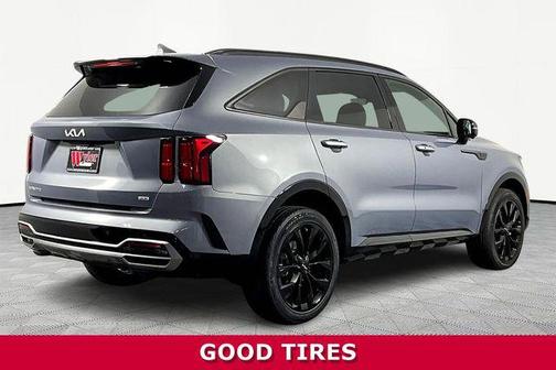 Everlasting Silver 2023 Kia Sorento SX