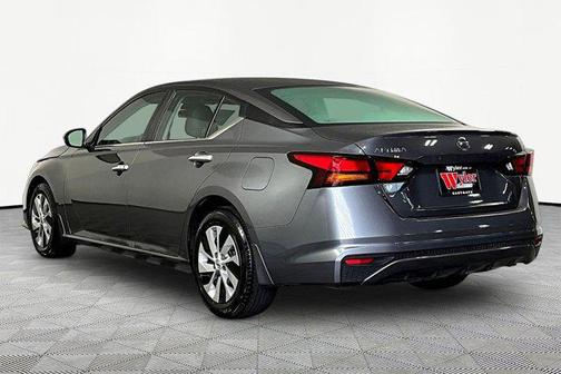 Gun Metallic 2021 Nissan Altima S FWD