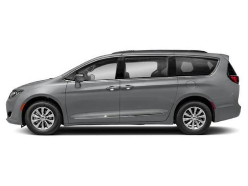 Bright White Clearcoat 2018 Chrysler Pacifica Touring-L Plus