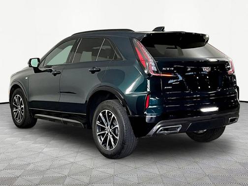 Emerald Lake Metallic 2024 Cadillac XT4 Sport