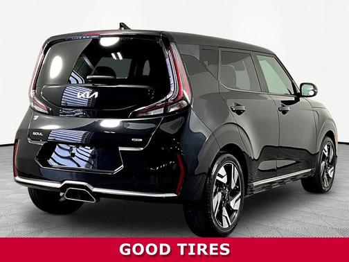 Fusion Black 2023 Kia Soul GT-Line