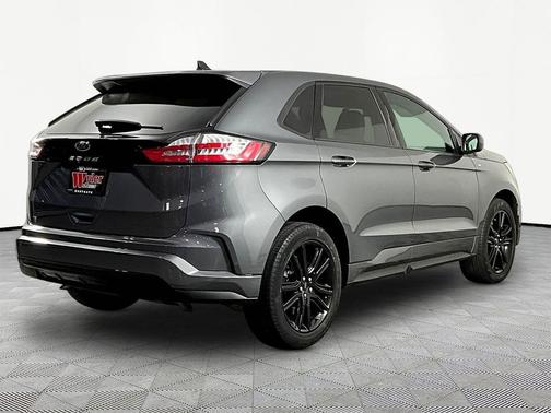 CARBONIZED GRAY 2024 Ford Edge ST Line