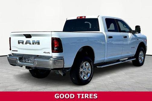 Bright White Clearcoat 2025 RAM 2500 Big Horn Crew Cab 4x4 6'4' Box