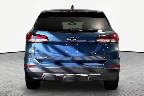 Lakeshore Blue Metallic 2024 Chevrolet Equinox 1LT