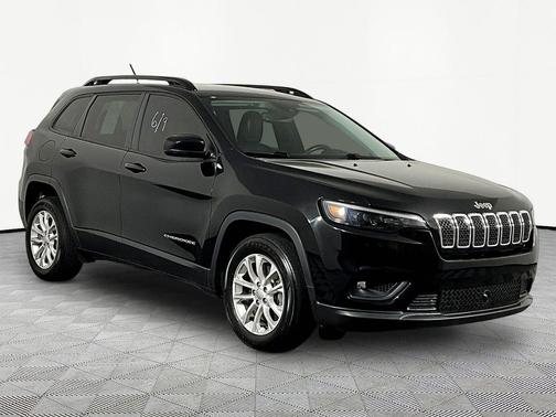 Diamond Black Crystal Pearlcoat 2022 Jeep Cherokee Latitude Lux