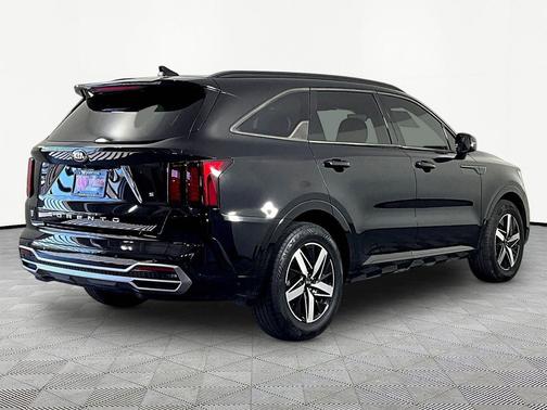 Ebony Black 2021 Kia Sorento S
