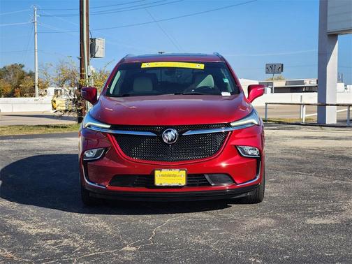 2022 Buick Enclave Essence