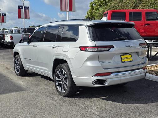 2022 Jeep Grand Cherokee L Overland