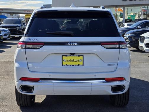 2022 Jeep Grand Cherokee Overland