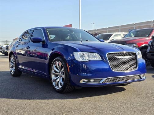 2019 Chrysler 300 Touring
