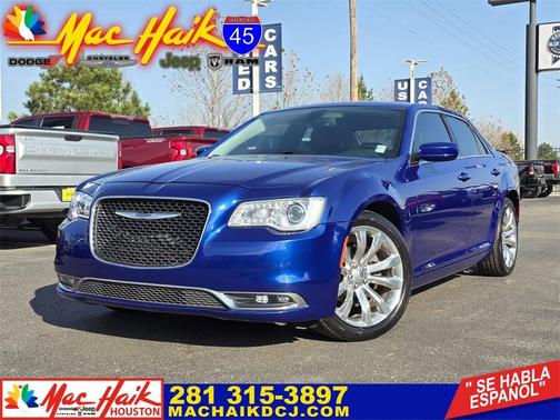 2019 Chrysler 300 Touring