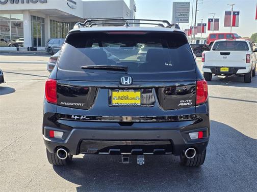 2023 Honda Passport Elite