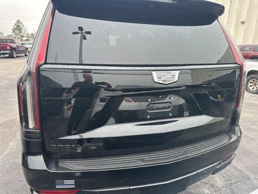 2023 Cadillac Escalade Sport Platinum