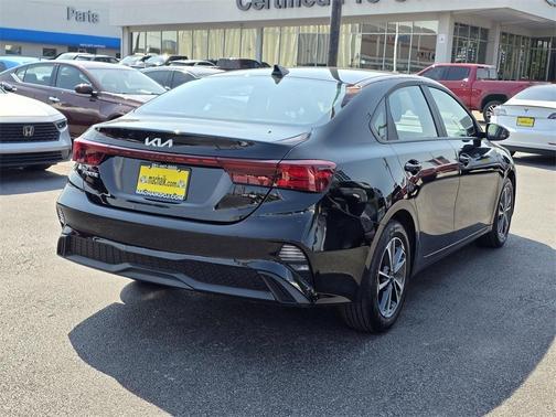 2024 Kia Forte LXS