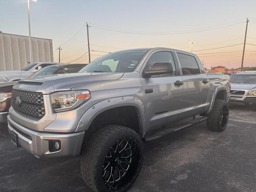 2017 Toyota Tundra SR5