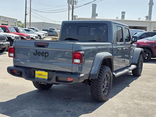 2025 Jeep Gladiator Sport