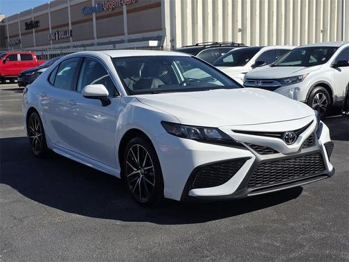 2024 Toyota Camry SE Nightshade