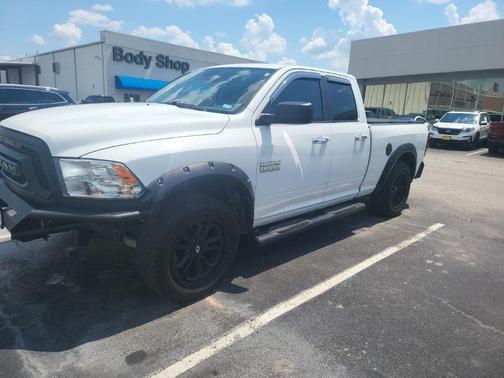 2018 RAM 1500 SLT
