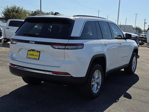 2025 Jeep Grand Cherokee Laredo X