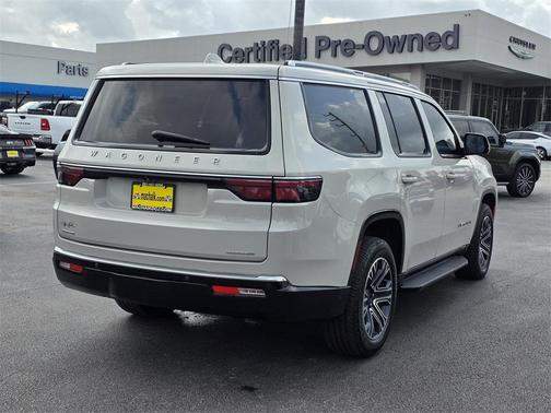 2022 Jeep Wagoneer Series III