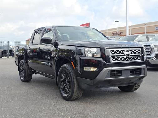 2022 Nissan Frontier SV