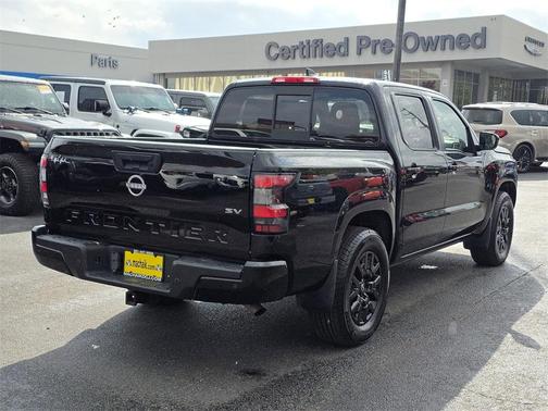 2022 Nissan Frontier SV