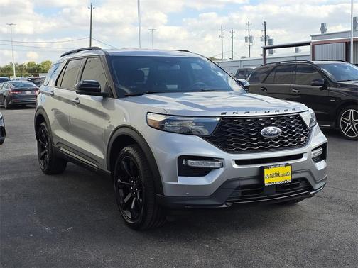 2022 Ford Explorer ST