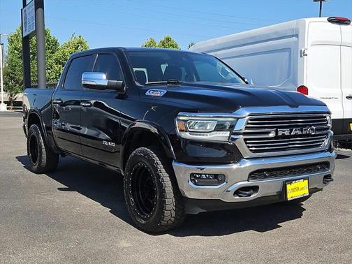 2021 RAM 1500 Laramie Crew Cab 4x4 57' Box