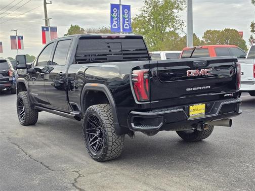 2024 GMC Sierra 2500 AT4