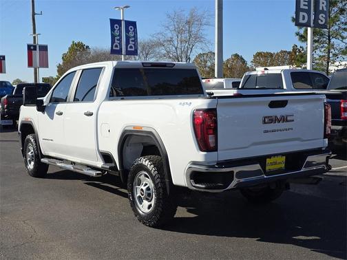 2023 GMC Sierra 2500 Pro