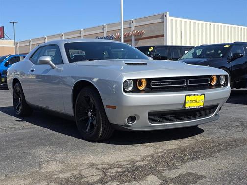2021 Dodge Challenger SXT
