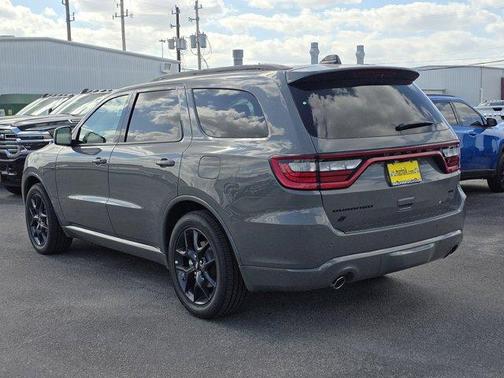 2026 Dodge Durango GT HEMI V8