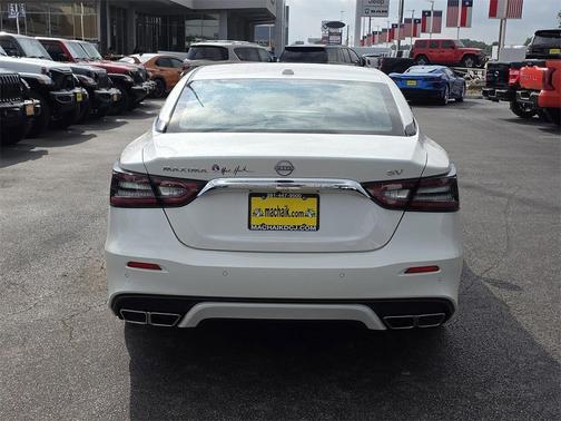 2023 Nissan Maxima SV