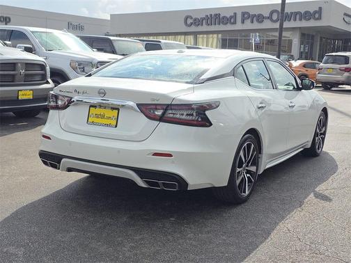 2023 Nissan Maxima SV