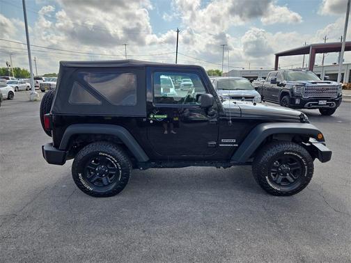 2017 Jeep Wrangler Sport