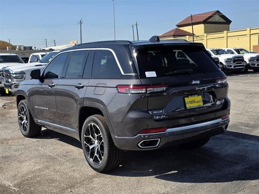 2025 Jeep Grand Cherokee Summit