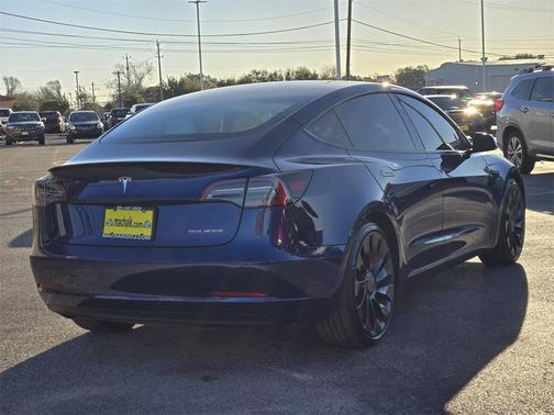 2023 Tesla Model 3 Performance