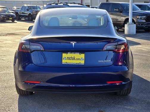 2023 Tesla Model 3 Performance