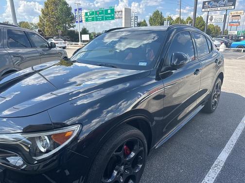 2022 Alfa Romeo Stelvio Veloce