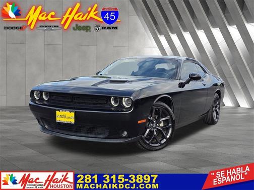 2022 Dodge Challenger SXT